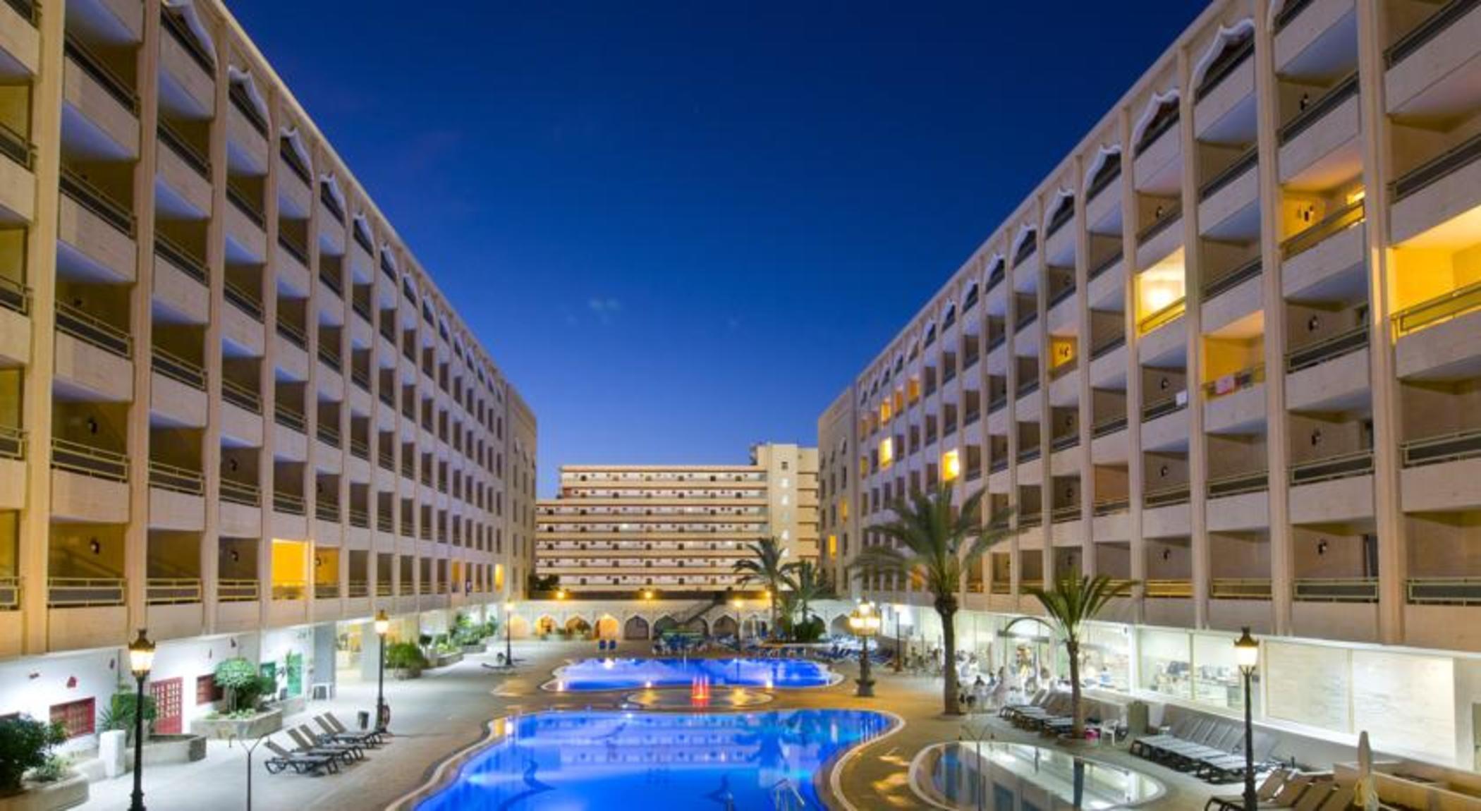 Kn Columbus Aparthotel 3*