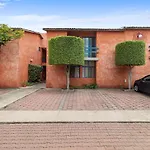 Acogedora Suite Alberca Bernardo Quintana 3B