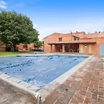 Acogedora Suite Alberca Bernardo Quintana 3B