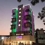 Oyo 10254 Hotel Taha Pride