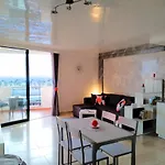 Ocean View Elegant Magic Apartment