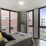 Stylish And Chic City Center Apartment With Wifi
