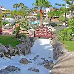 Nice Apartment On The Golf Course By The Beach