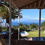 Villa Ste Maxima,Wifi, Heated Pool, Garden, Sea Views