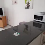 Penthouse With Great Views , Sun All Day , Wifi , New Kitchen.
