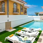 Luxury Holiday Villa Heated Pool