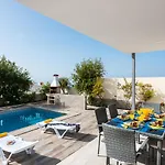 Amazing Villa Medina, Bbq