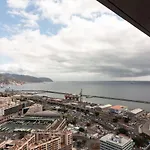 Homeforguest New Modern Penthouse Apartment With Panoramic Views Of Santa Cruz