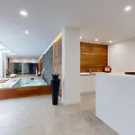 Karat Villa Playa Paraiso