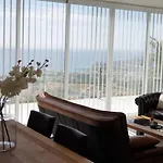 Luxury Villa In Residencial La Tagora
