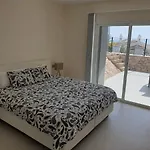 Luxury Villa In Residencial La Tagora