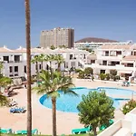 Victoria Court - 1 Bed Pool & Sea View