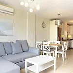 Playa Azul 2Bd - Las Americas