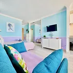 Ocean And Sky Studio Apartment