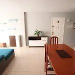 Spacious Apartment For Vacation In South Tenerife