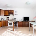 Live Faro Poris House