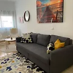 Sunny Apartment In The Heart Of Santa Cruz