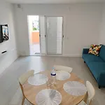 Comfortable Apartment Los Cristianos. Free Wifi.