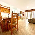 Apartamento Urb. Palmeras Del Sur Con Piscina
