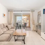 Tropical Holiday Apartment
