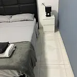 Luxury Rooms In Apartment Shared A Los Cristianos Playa Aire Conditioner Habitaciones Privada Stanza