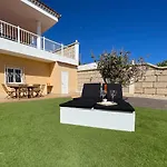 B&B Villa Libertad Tenerife - Fkk Nudist Swingers - Only Couples & Single Ladies