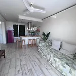New Deluxe Stunned Seaview 2 Bed Apt