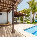 La Quinta Heights -6 Bed Villa-Private Pool