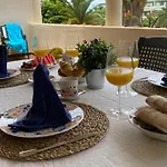 Luminoso Apartamento Con Terraza Y Piscina