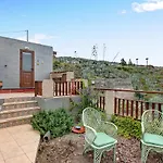 Cozy Cottage Arona