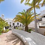 Go2Tenerife Apart'Chaga Terrace, Pools & Free Parking