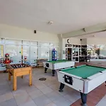 White Studio - La Caleta