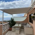 Apartment Paradise Court