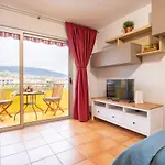 Salamander Vacational Home With Balcony And Fantastic Views