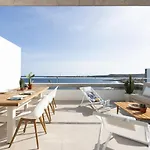 Pillowabroad - Brand New Apartment
