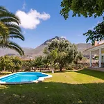 Modern Villa With Private Pool And Mountain Views