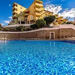Beautiful Deluxe Apartment Sun And Sea