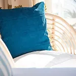 La Nea Beach Apartment