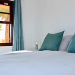 Modern 1Bdr Apartment