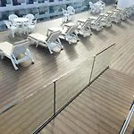Estudio Pp Con Wifi,Piscina En Azotea, Sin Balcon
