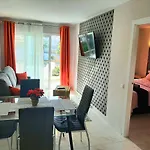 Centrally Located Apartment Close To The Ocean.
