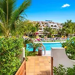 Fantastic Townhouse In The Centre Of Las Americas