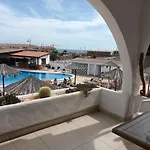 Golf And Sea ,Heated Pool, Wi-Fi.