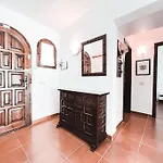 Charming Spanish Style Bungalow, Bbq,Wf,Terrace Mir09