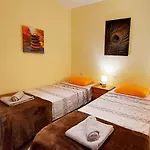 Modern And Centric Apartment With Air Conditioning - By Tenerifehints