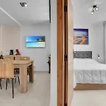 Nice Mocan, Garage, Pool, Fiber, Padel, Air Con