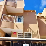 Small Apartment, Adeje House Wifi Free
