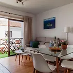 Blue Waters Apartment With Heated Pool
