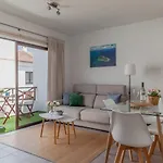 Blue Waters Apartment With Heated Pool
