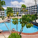 Isla Verde Studio Apartment Green Park